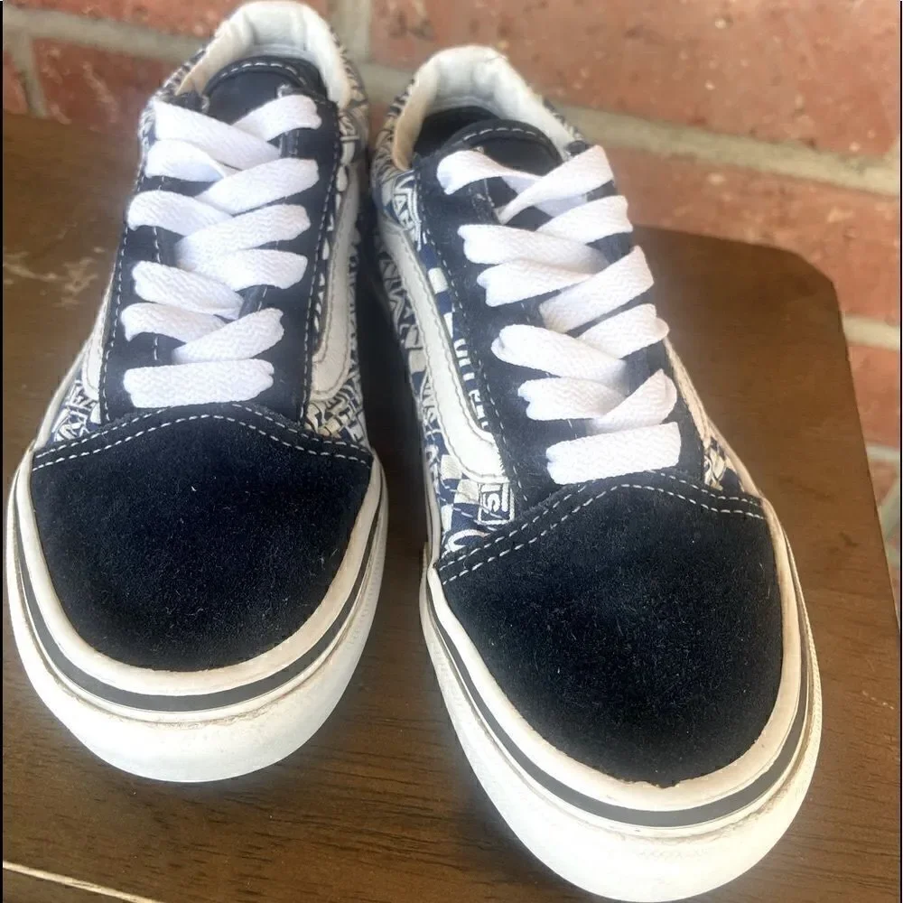 Vans Kids Logo Repeat Old Skool Off the Wall Size 13